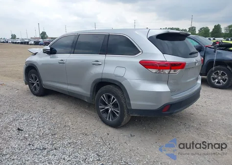 2019 Toyota Highlander Le из США, поврежденный, VIN 5TDZARFH5KS060605